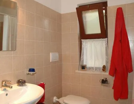 Le Querce, Lentisco Appartement *